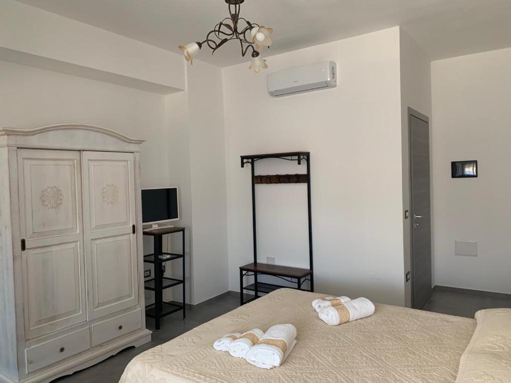 B&B Centrale Тортоли Экстерьер фото