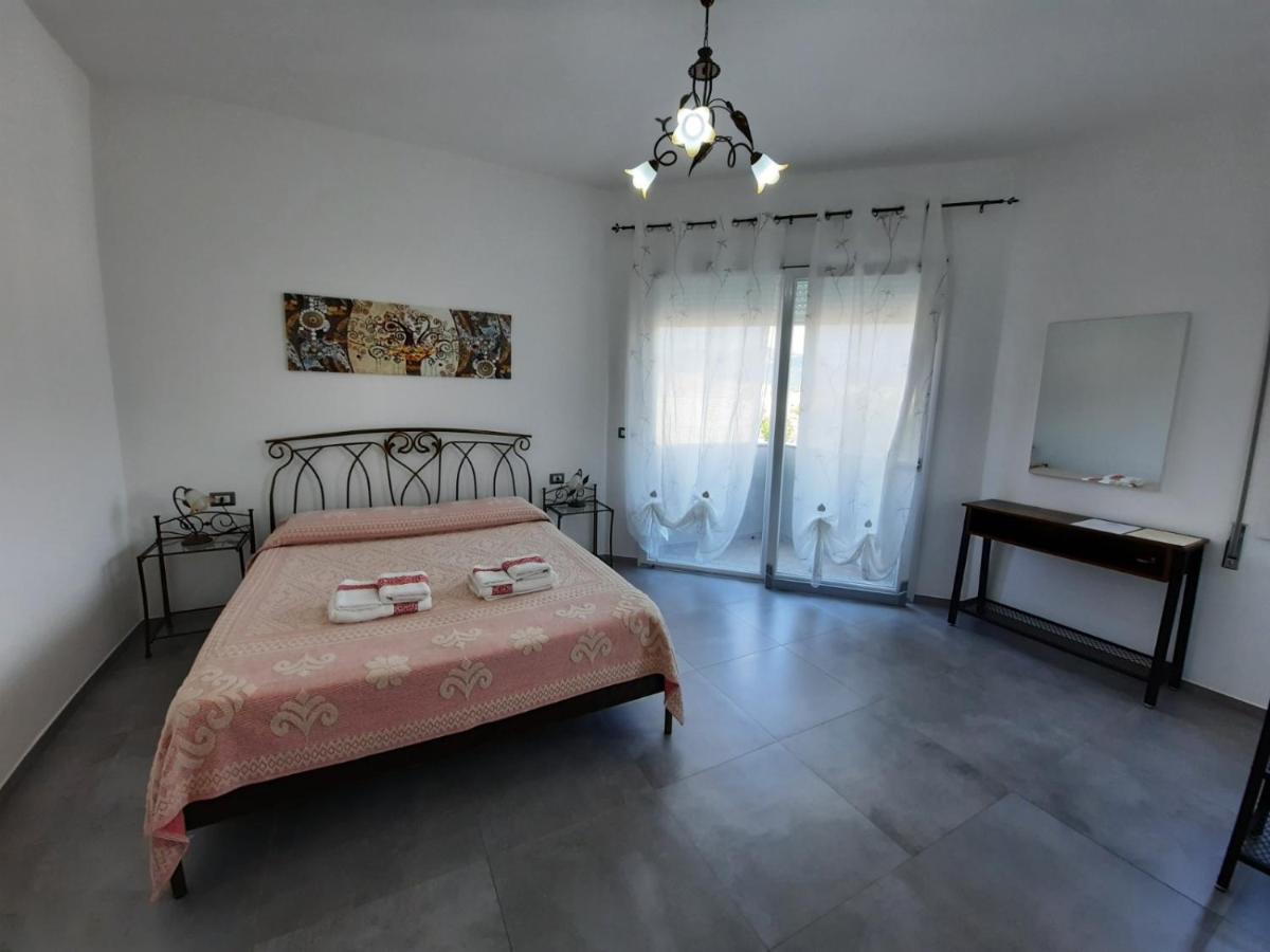 B&B Centrale Тортоли Экстерьер фото